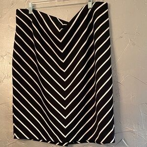 Grace Elements Black and White Skirt